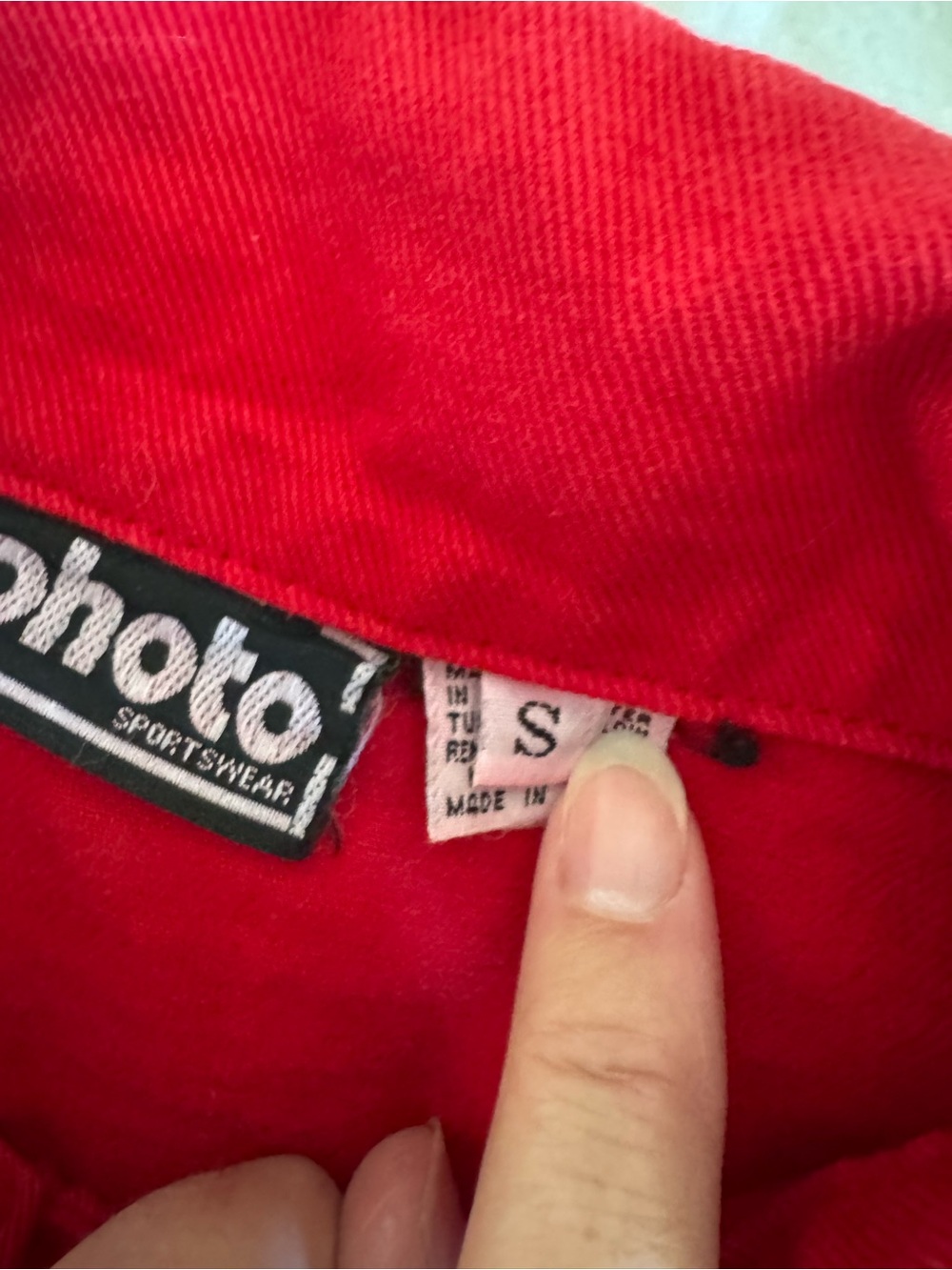 Red Women's Jean Jacket Pockets button up front - Picture 13 of 14